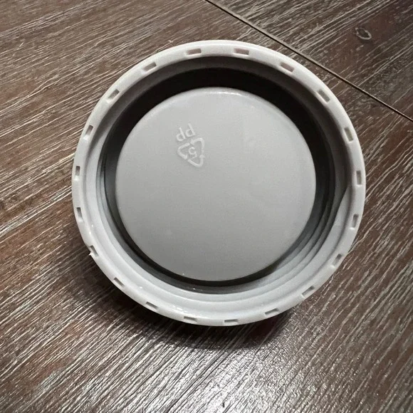 Hoka White Blue Topographic Contour‎ Insulated Water Bottle 16 oz - Picture 4 of 7